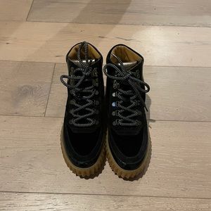 Voile Blanche NWT Eva Hike Shoes! Size 38